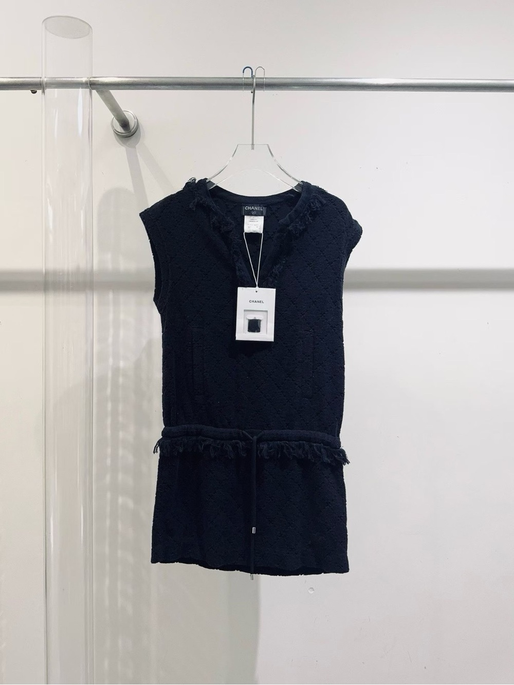🚩steal CHANEL Navy Sleeveless Knit Dress with Fringe Waist